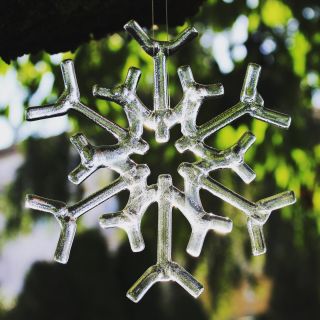 Podzim se nám teprve rozjíždí, my víme... 🍁🍂🍁 Ale u nás ve výrobě se právě upekla tahle nádhera... ❄❄❄ Nově v naší nabídce...